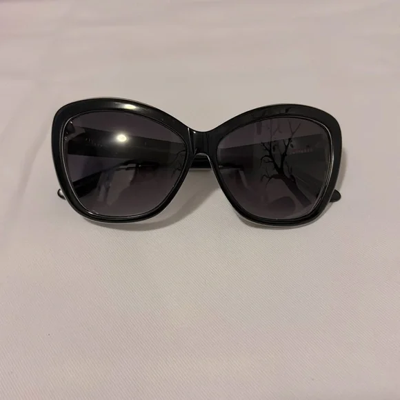 Elie Tahari | Accessories | Elie Tahari Wide Cat Eye  display picture 1